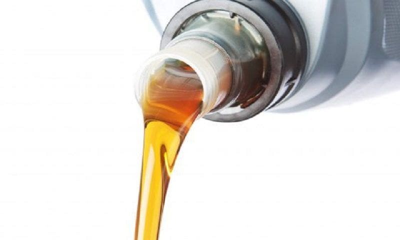 Aceite motor cambiar el aceite de motor es una tarea vital para mantener su vehículo a punto